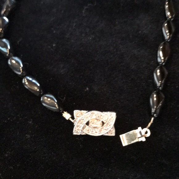 Beautiful Handcrafted Black Beaded Necklace - Picture 5 of 6